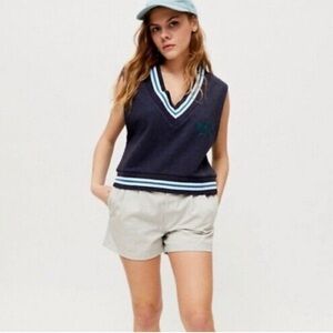 (URBAN OUTFITTERS) badminton sweatshirt vest